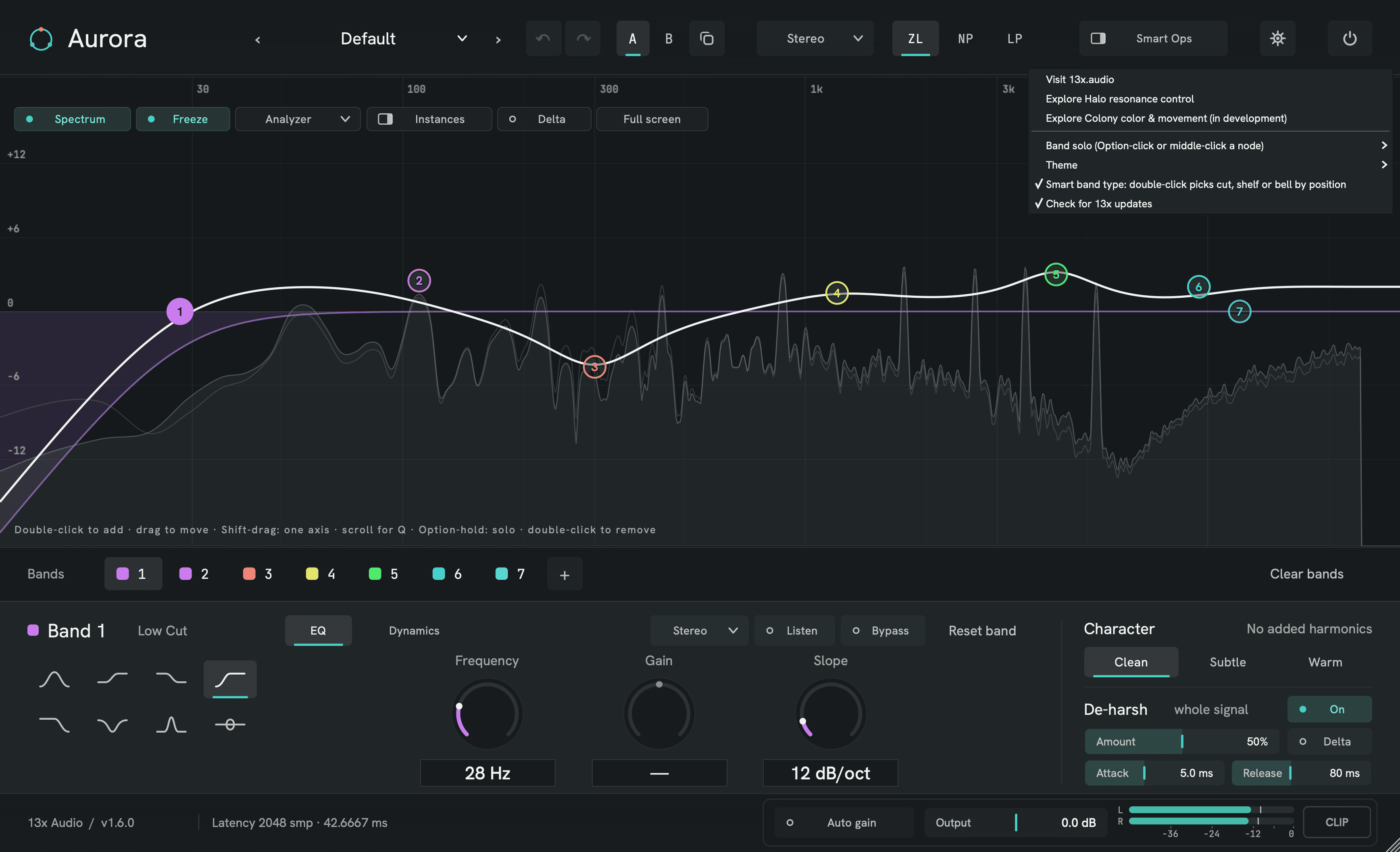 Das Zahnrad-Menü innerhalb des Aurora-Fensters, mit Theme, Smart band type und Check for 13x updates.